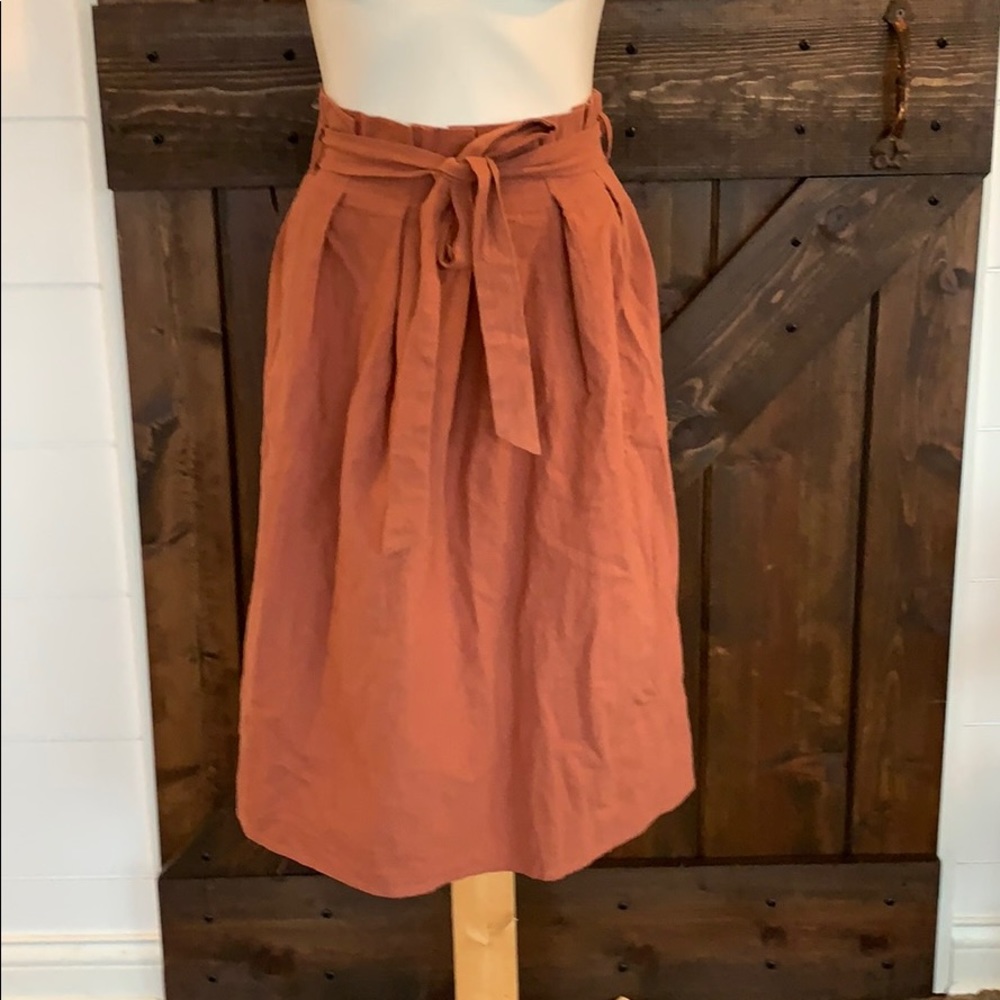 ✨POLAGRAM RUST PAPER BAG PLEATED MIDI SKIRT✨